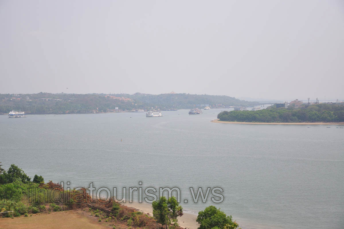 Huge ships on the Mandovi river
