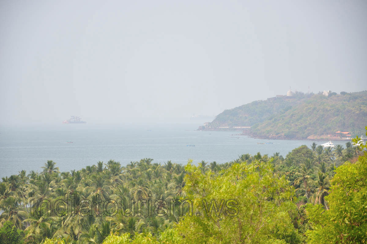 Place where the Mandovi River and the Arabian Sea meet