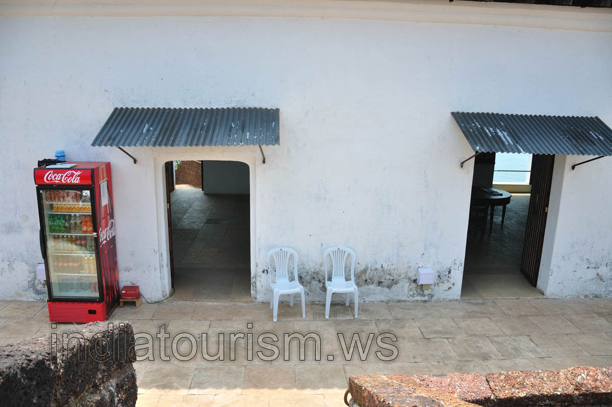 One can buy a bottle of drink here, it's cheap