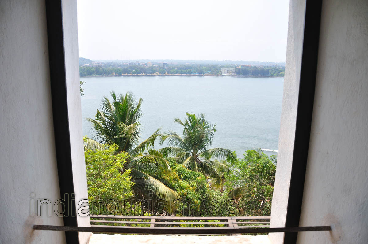 Look through the window on the Mandovi river