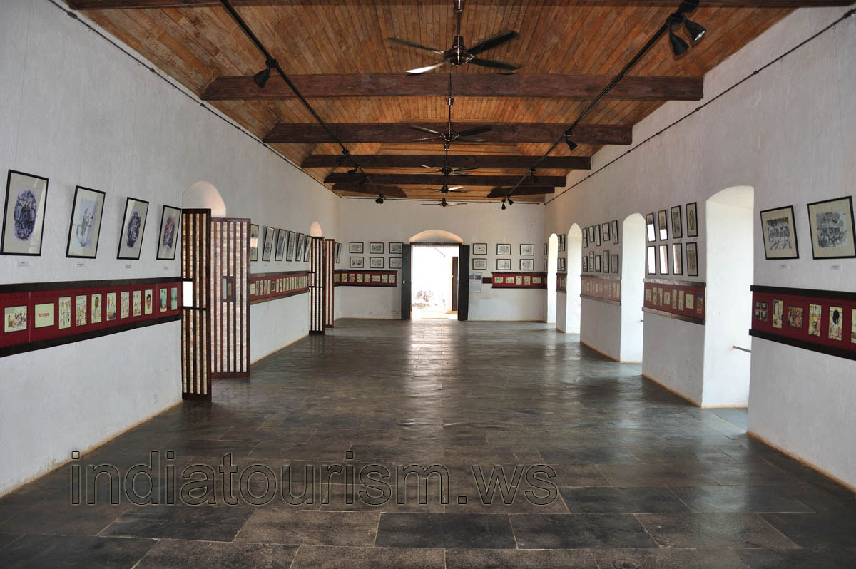 Huge hall with the paintings