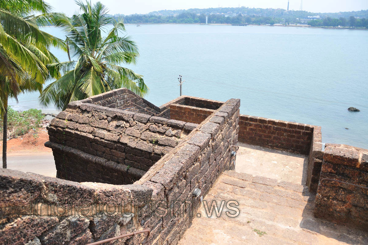 Complicated net of the stairways