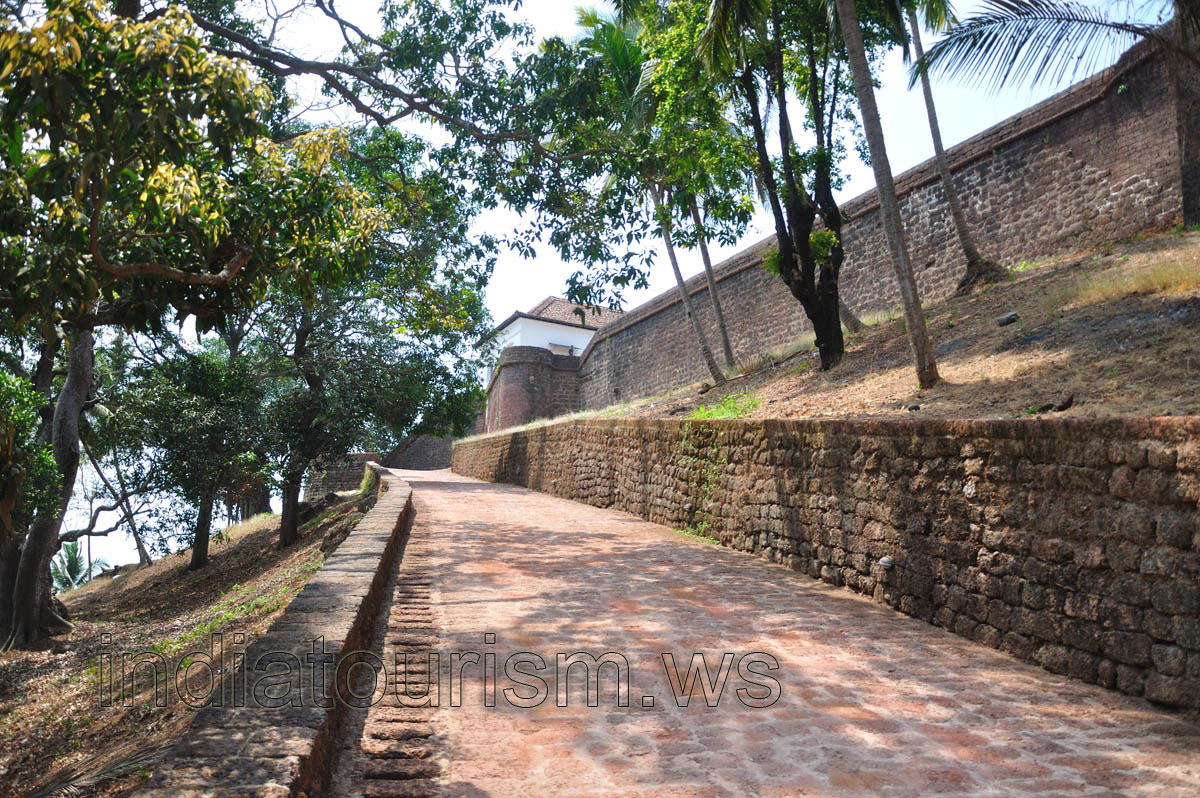 Steep pathway to the fort