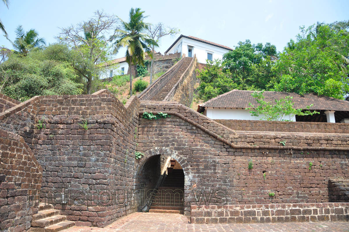 Complicated structure of the buildings