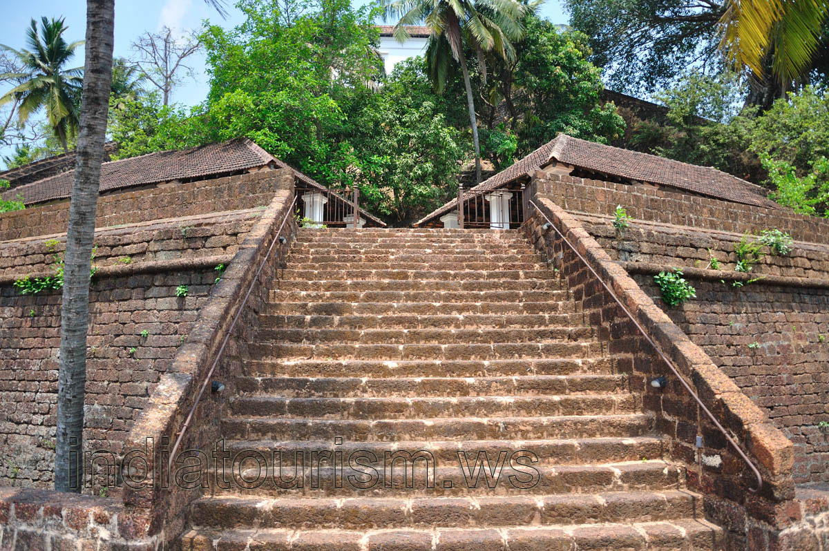 Wide and short stairway