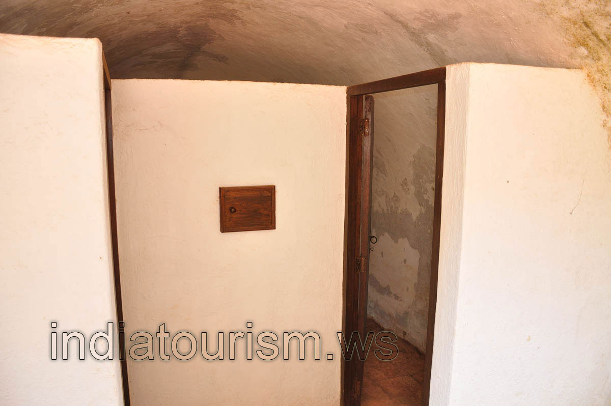 Door inside the gunloop building