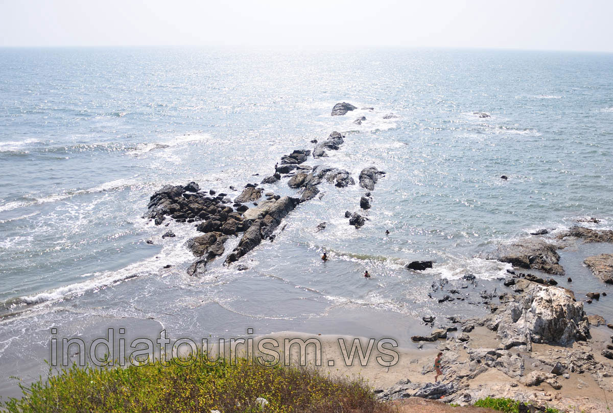 These stones divide Little Vagator Beach and Big Vagator