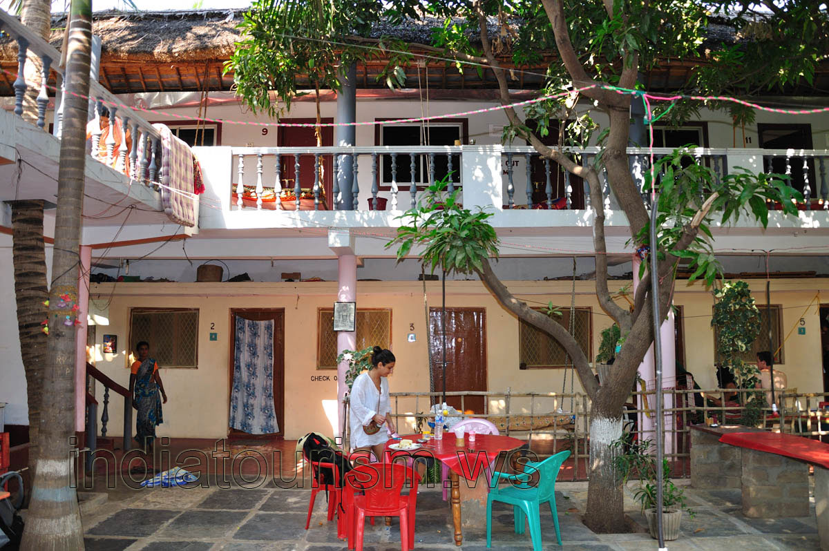 Sri Uma Shankar, rooms from 2 to 5 and from 9 to 11