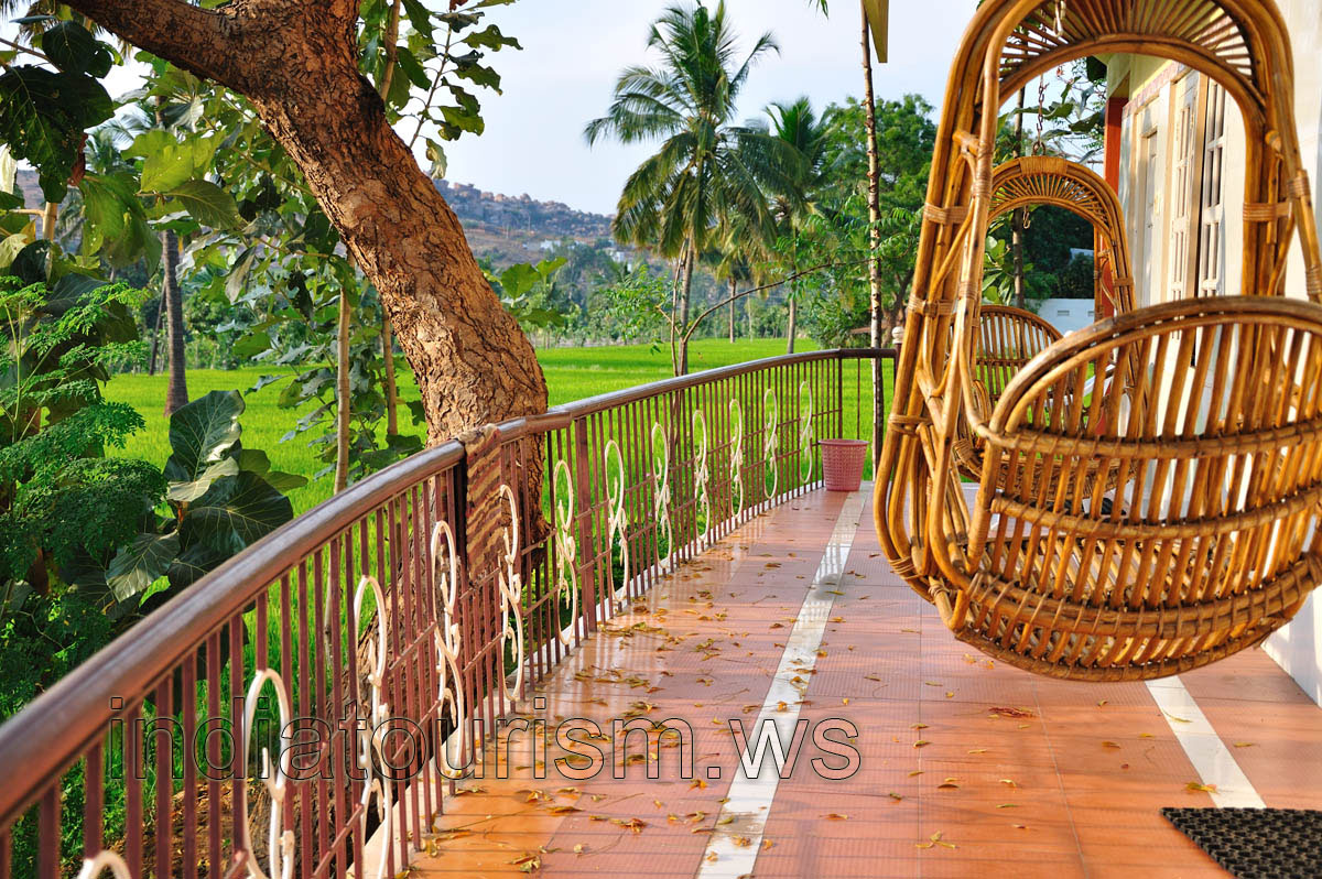 Mowgli guest house, porch for relaxing