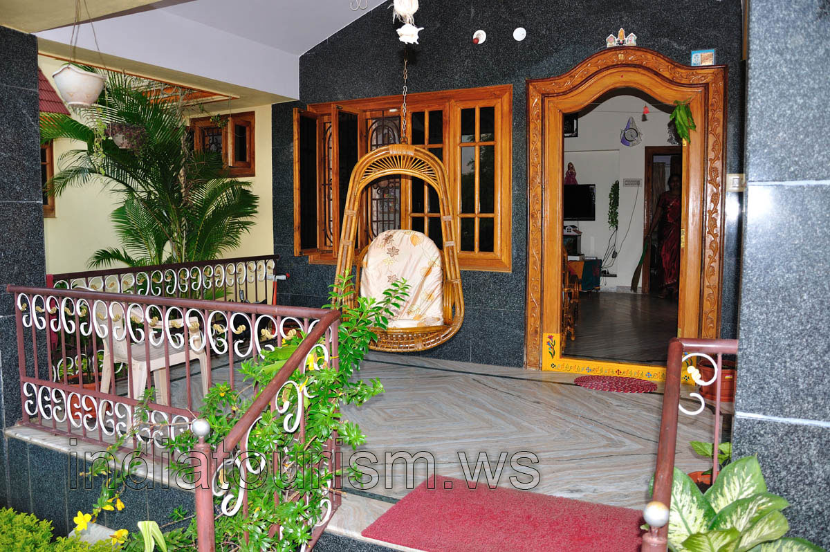 rich porch with the floating chair