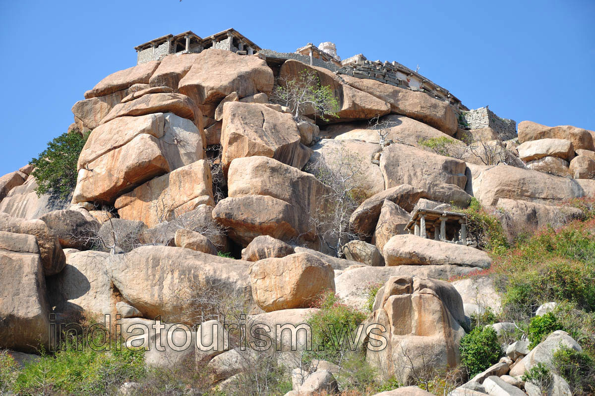 Veerabhadra temple close view