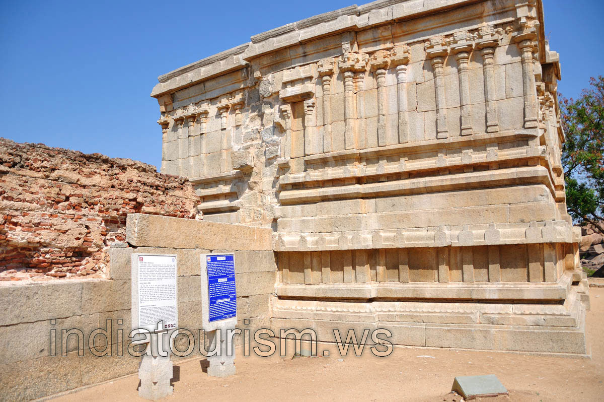 information boards about Varaha temple