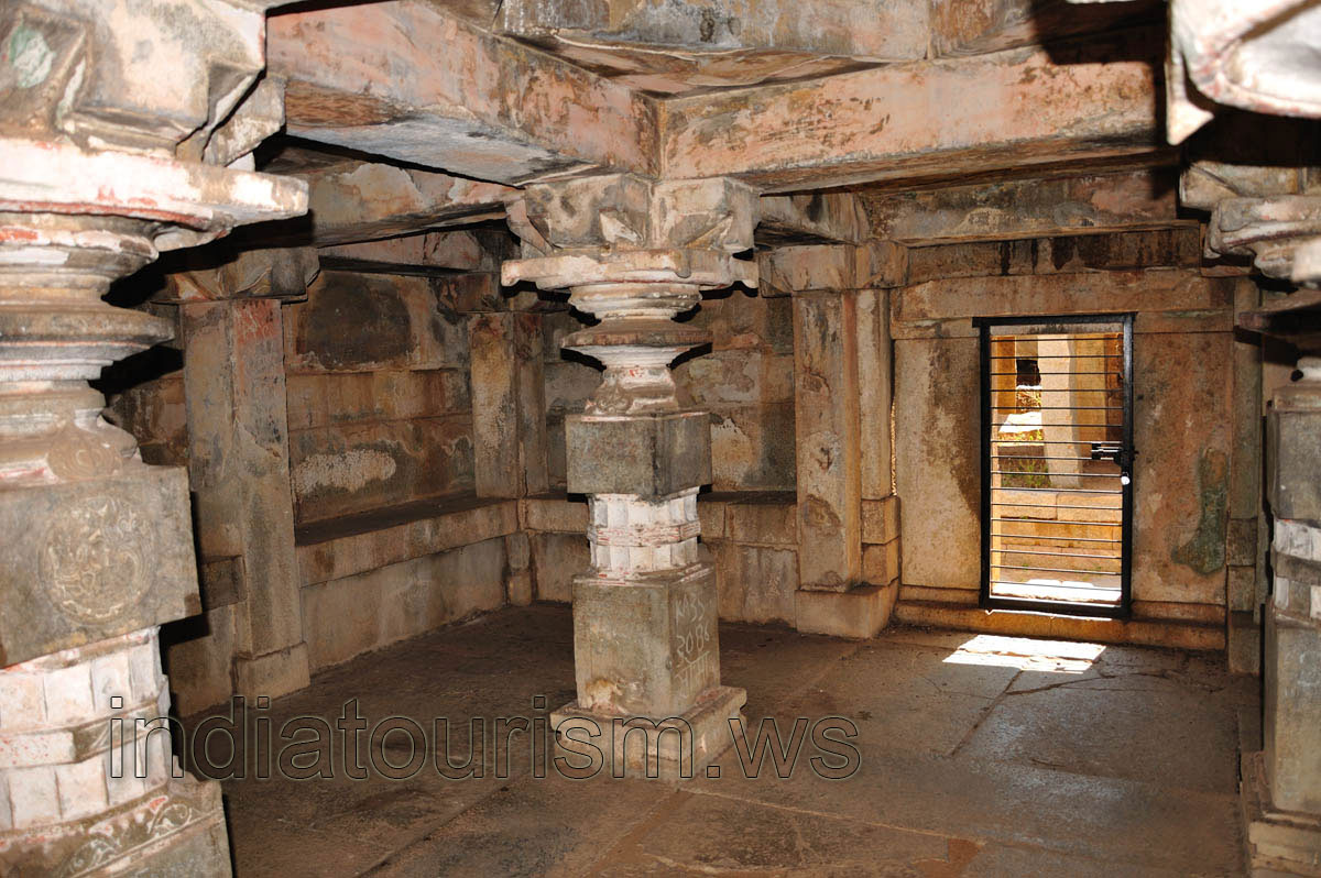 group of monuments, inside the sanctum