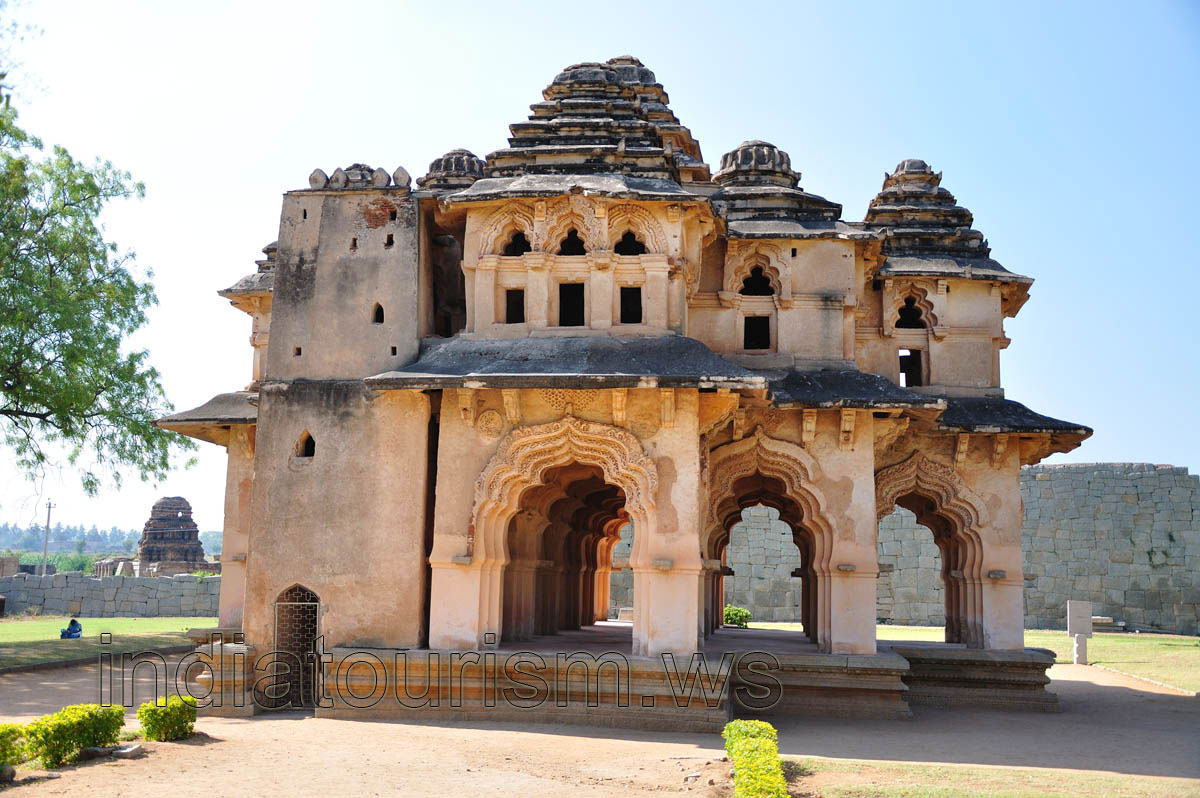 Lotus Mahal, northern view