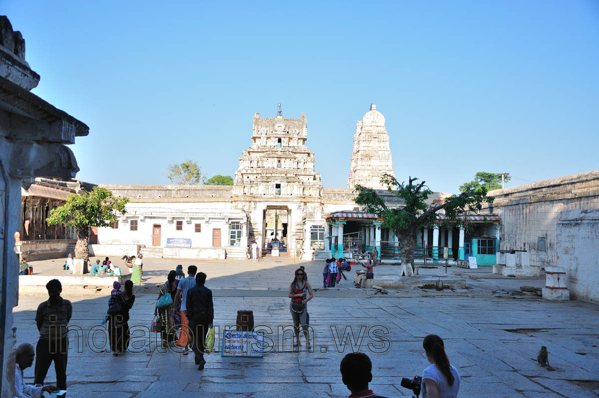 Square before the temple