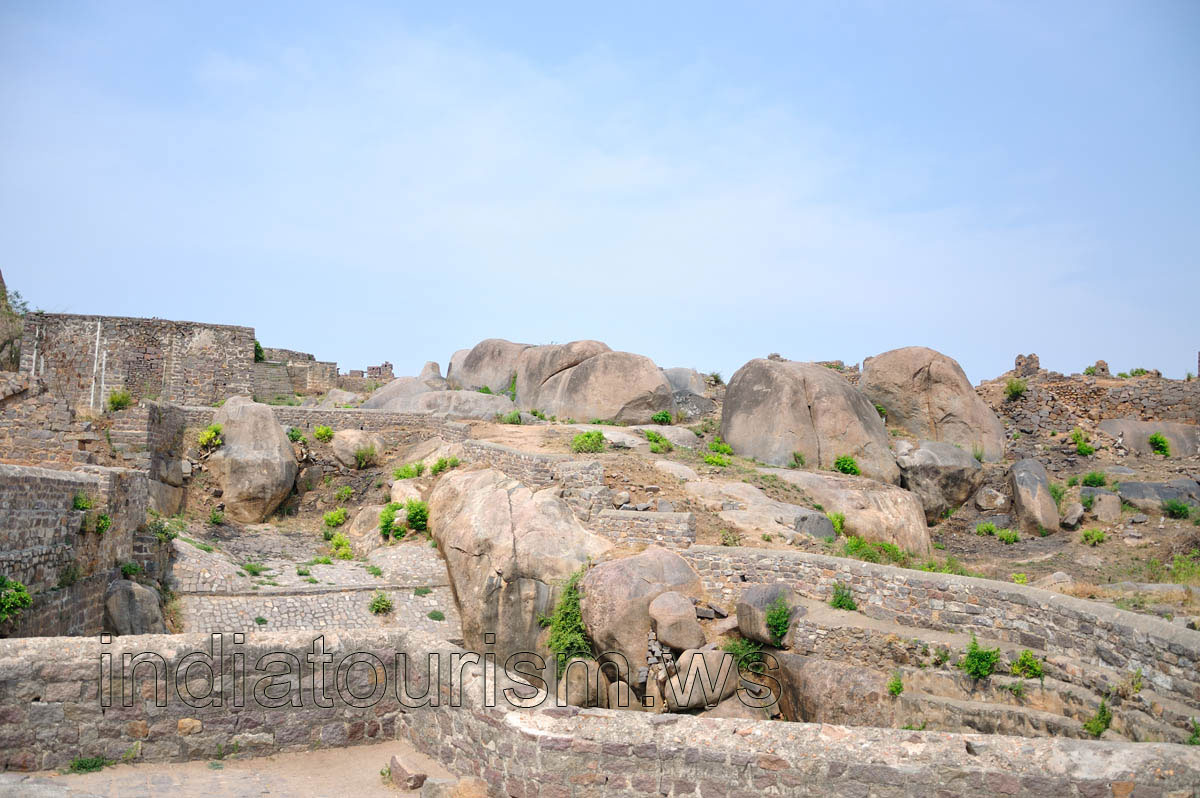 Sometimes landscape of the fort looks like a chaos
