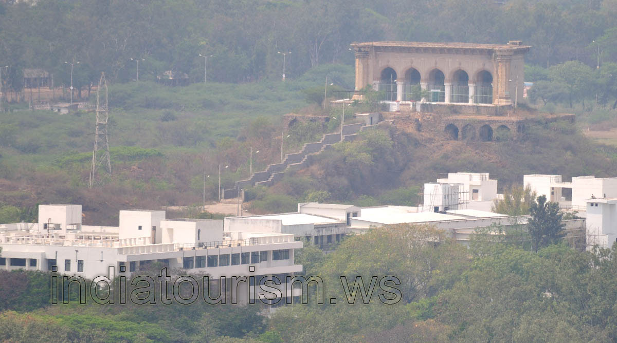 One can see this ancient building from the top of the fort