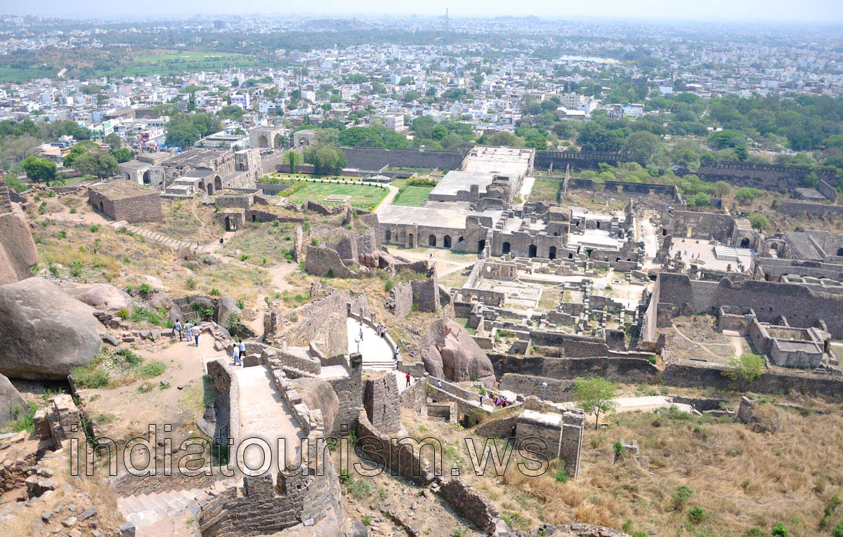 A bird's-eye view of the fort