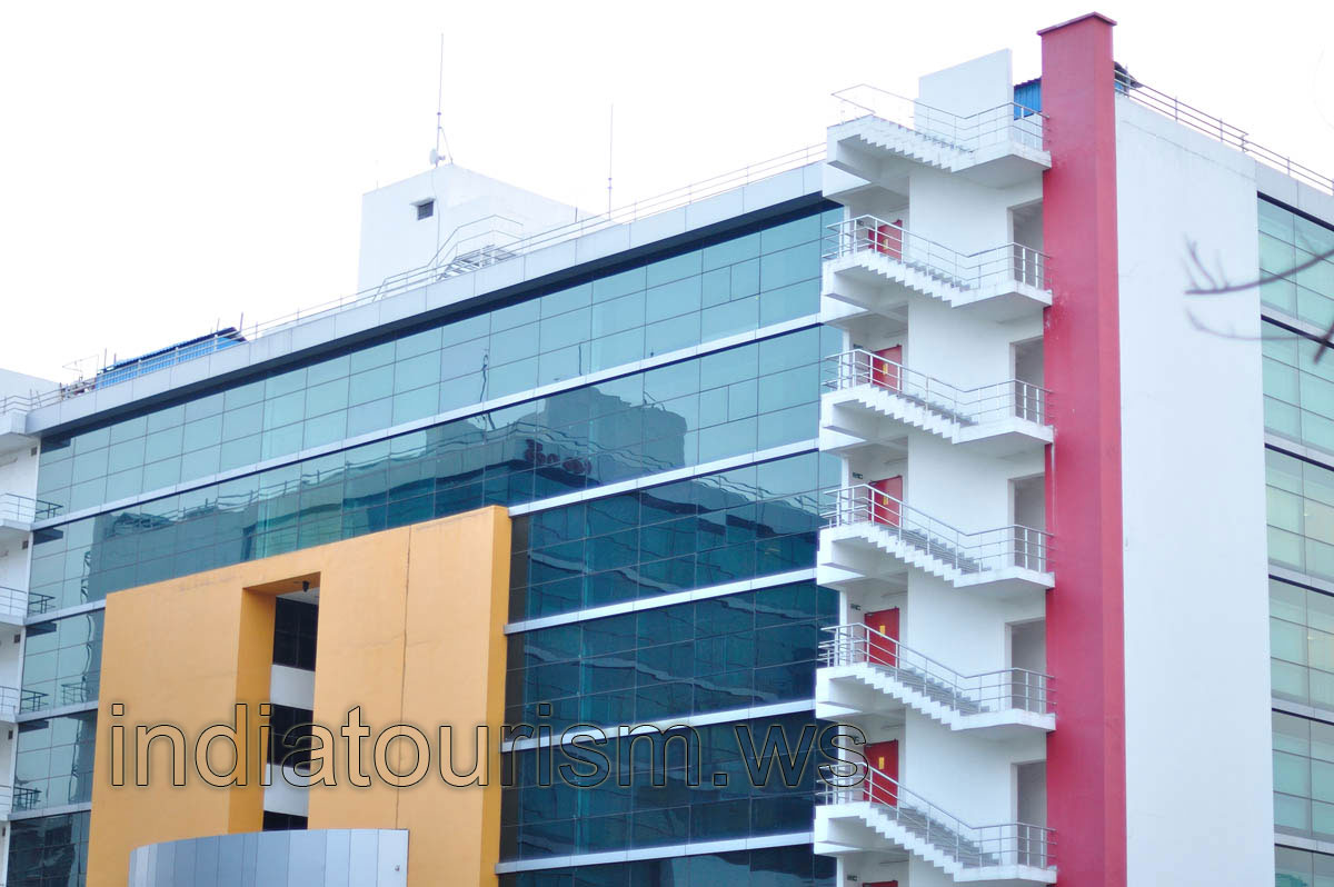 IT building in the beginning of XXI century