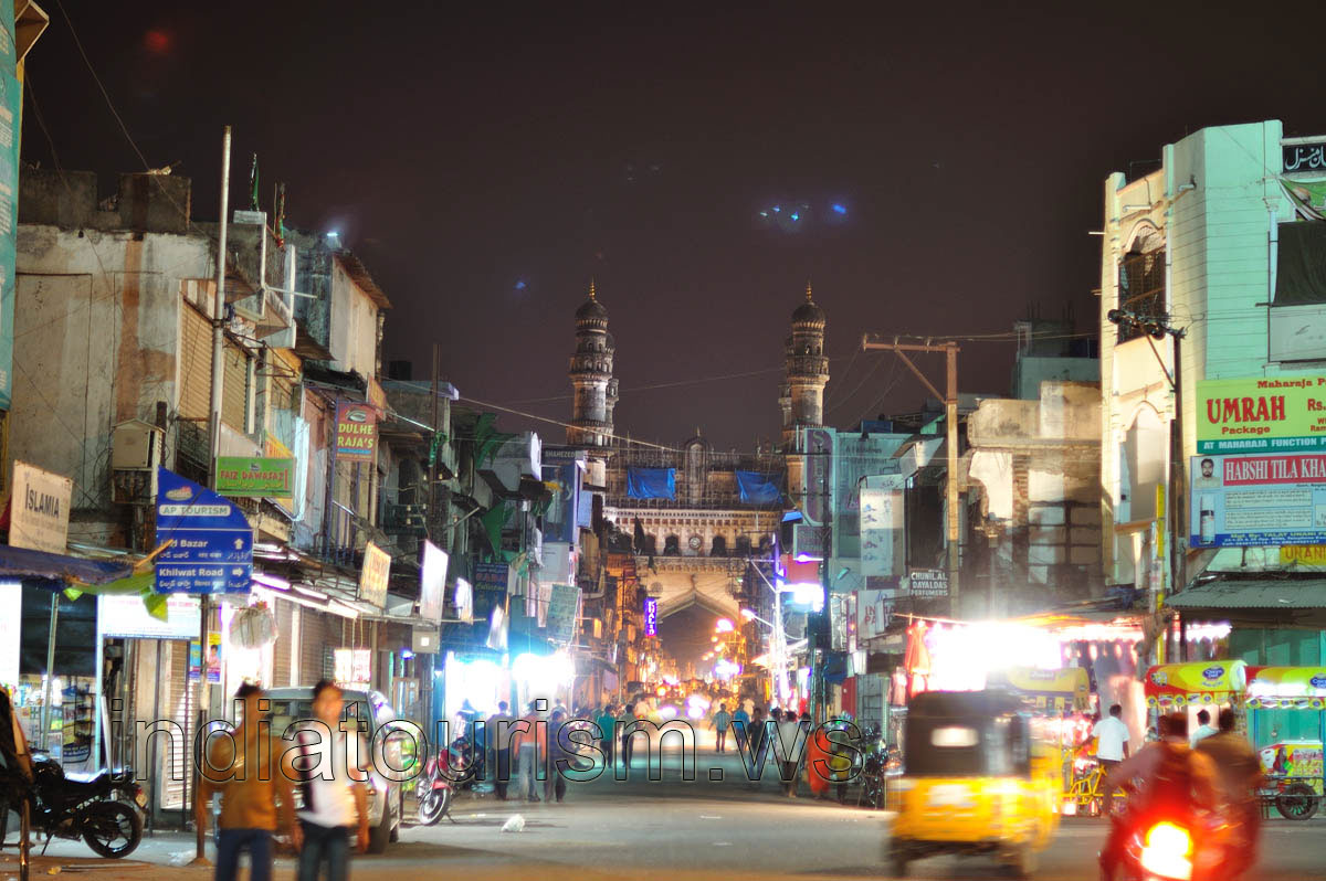 Charminar view from Hussaini Alam Road (near Khilwat Road)