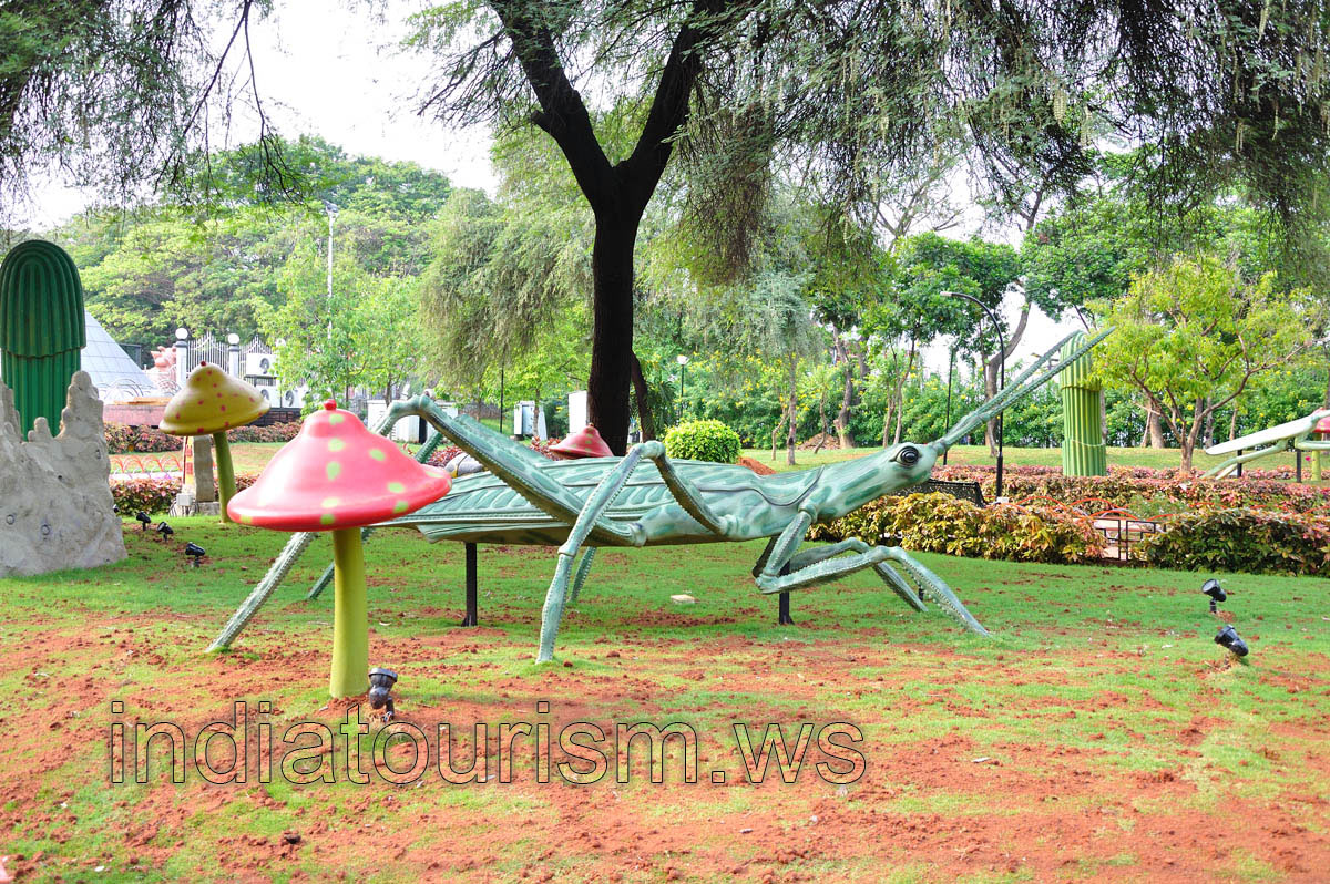 Grasshopper statue
