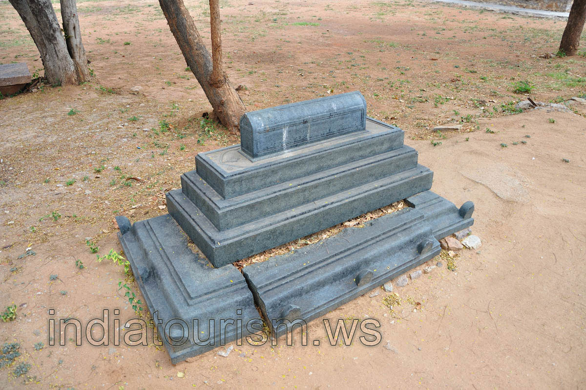 Small stony tomb