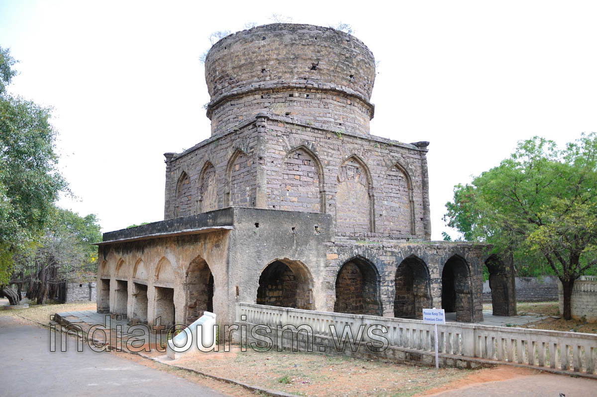 Incomplete tomb of Mirza Nizamuddin Ahmed