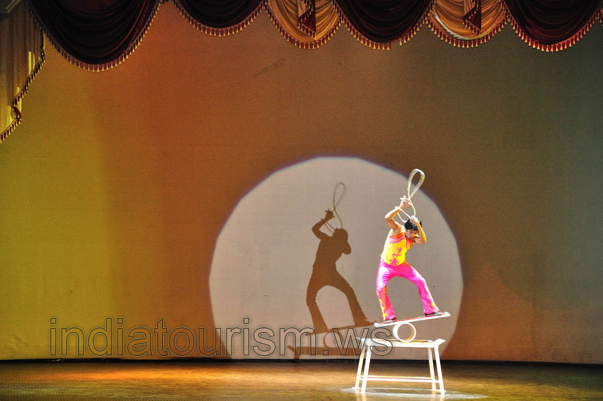 Spirit of Ramoji - acrobat with the rope