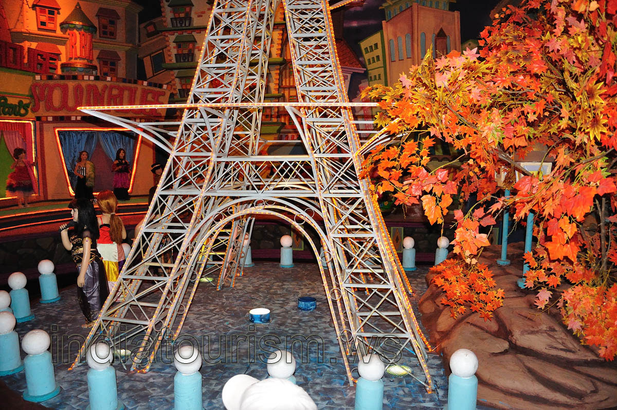 Filmi Duniya: Eiffel tower