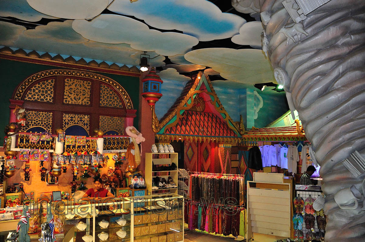 Filmi Duniya: shopping