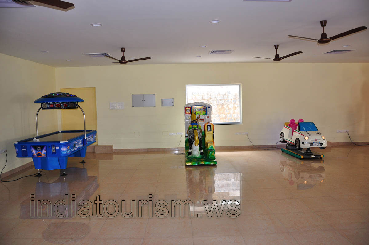 Video arcade with a smooth flooring