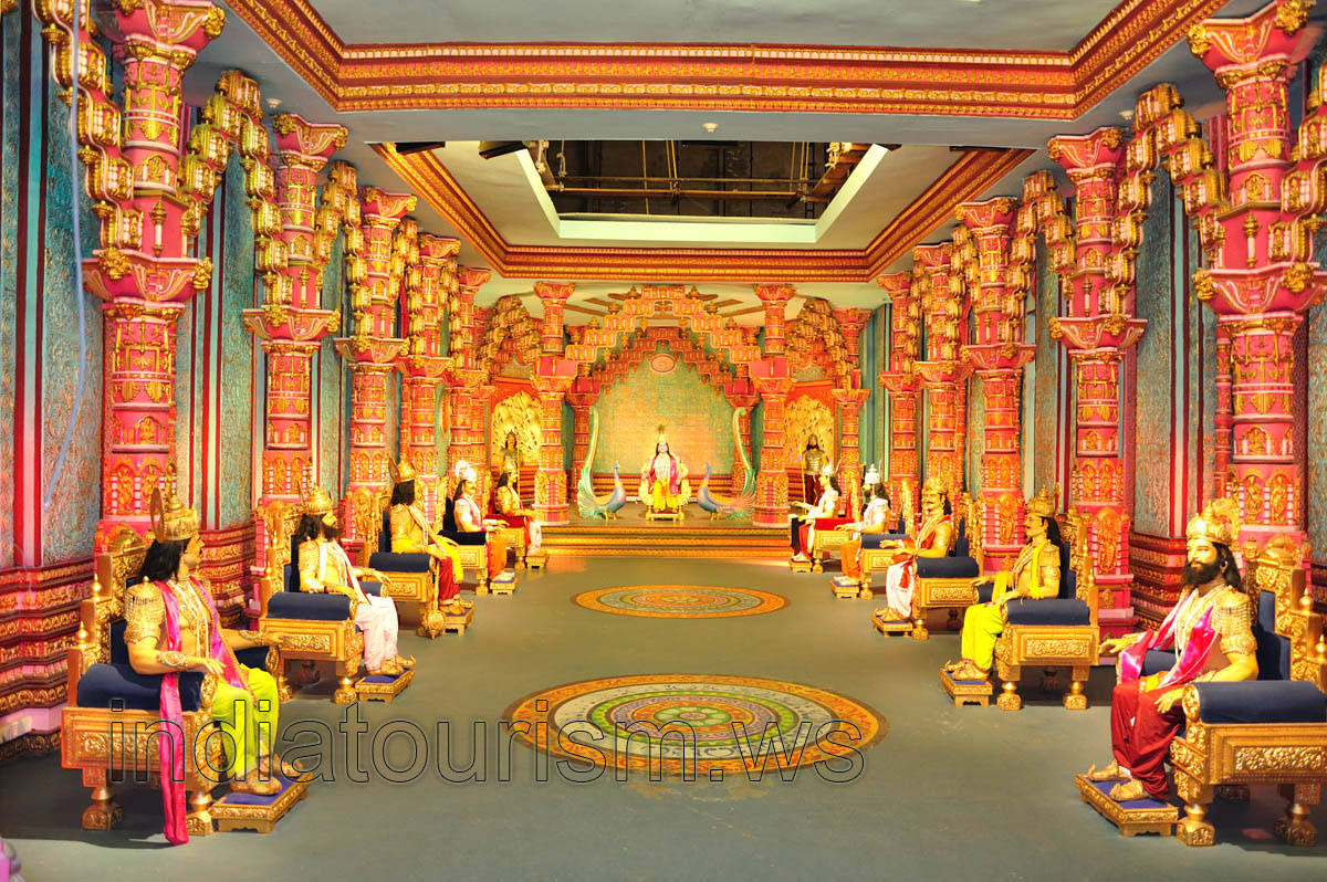 The majestic Bhagavatam Sabha