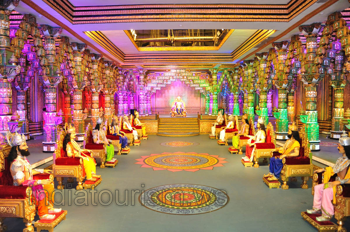 Bhagavatam Set: the king and his councillors