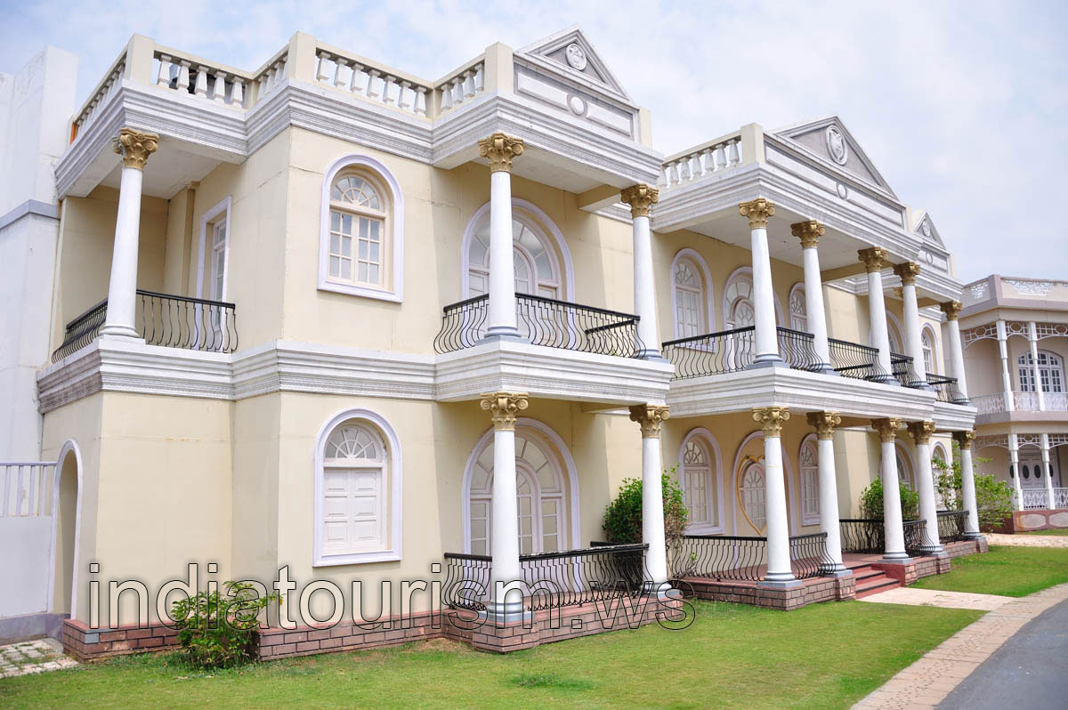 Princess Street - two-storey house with columns