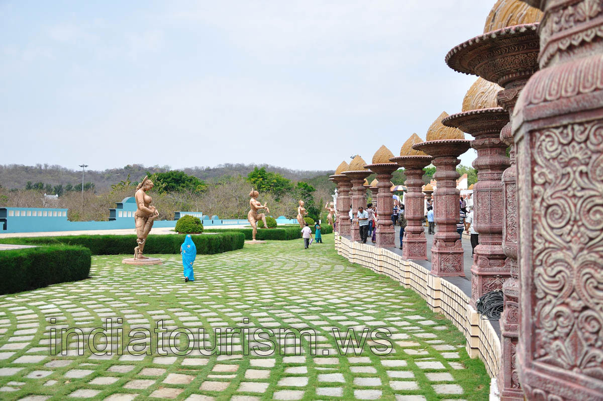 Woman statues in the landscape garden