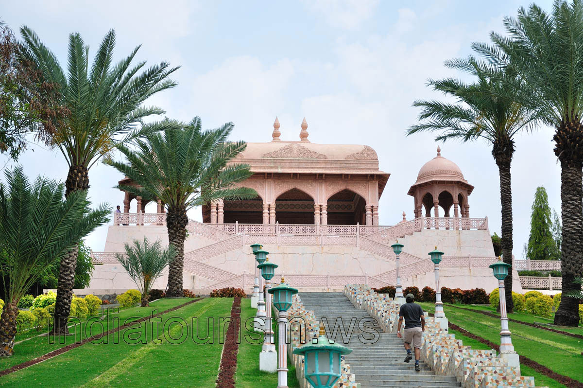 Hawa mahal, close-up view