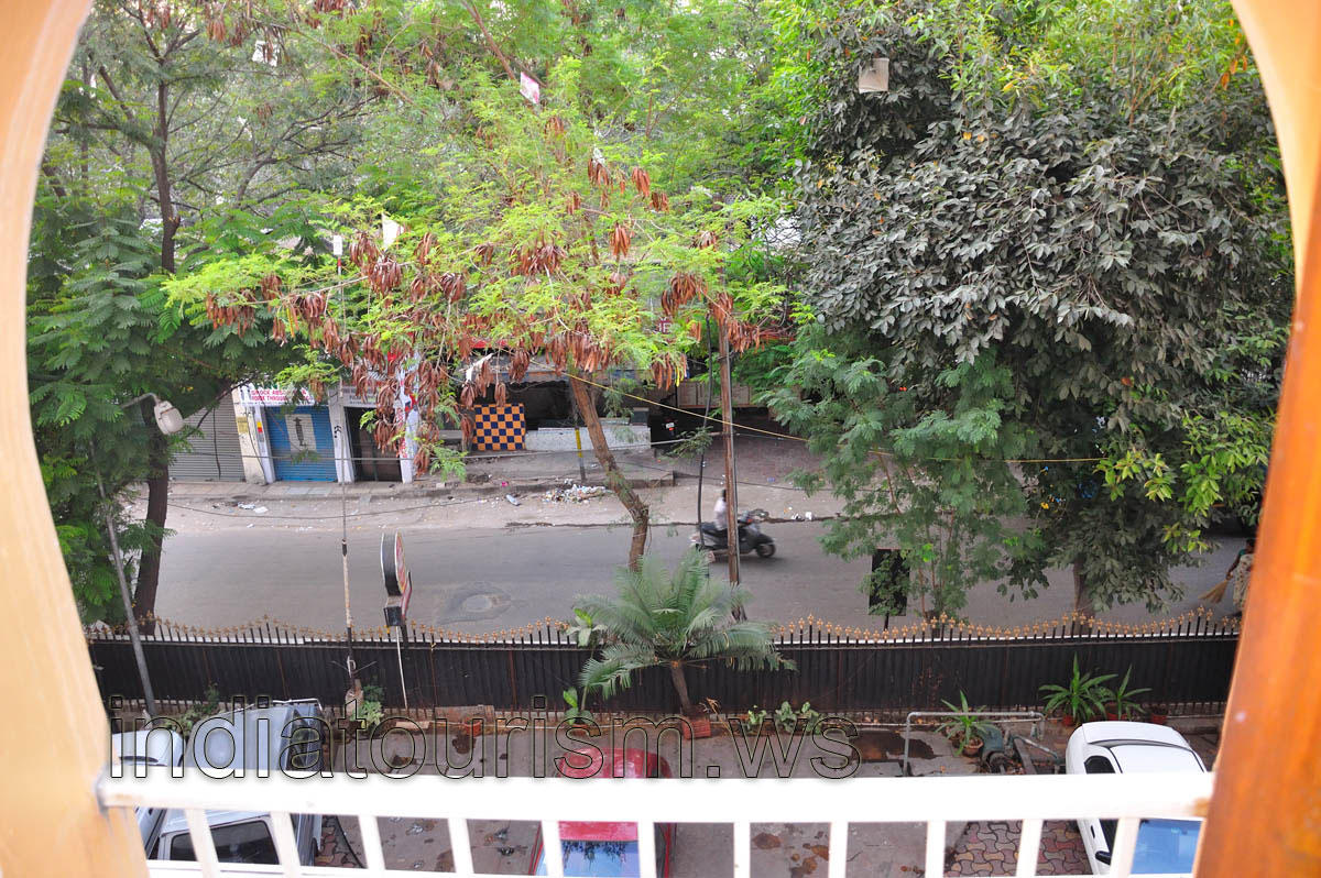 Hotel Mandakini Jaya International, view of the street