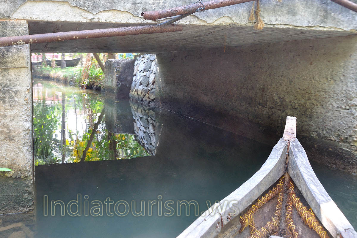 we are meandering through the network of canals