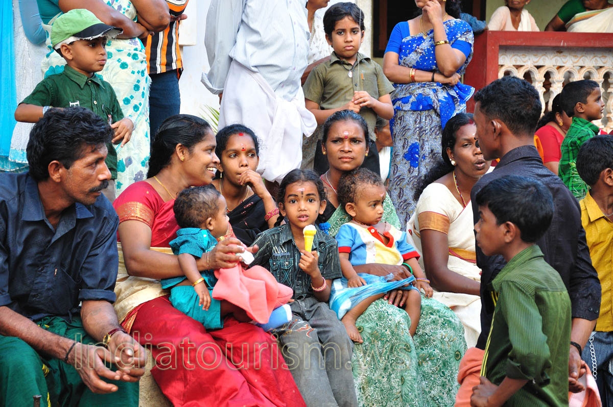 black indian girl with the white-yellow ice-cream
