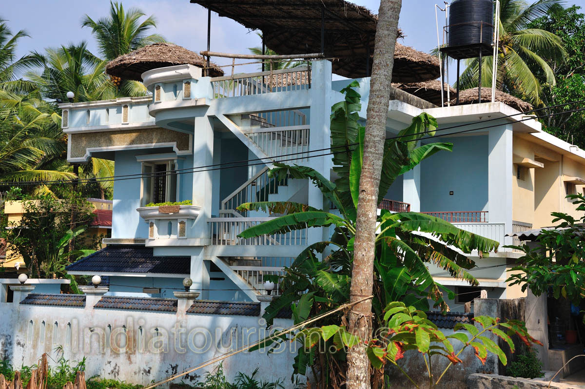 straw gazebos are located on the housetop