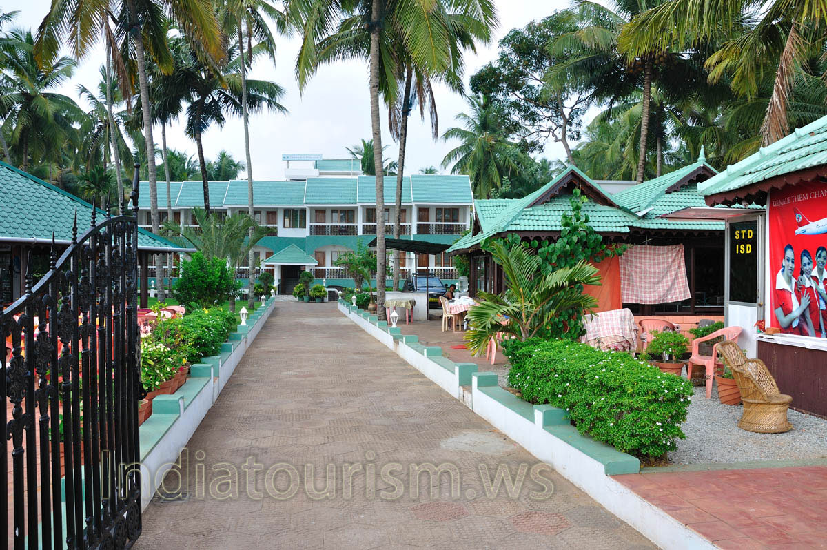 luxurious two storey hotel on the northern cliff