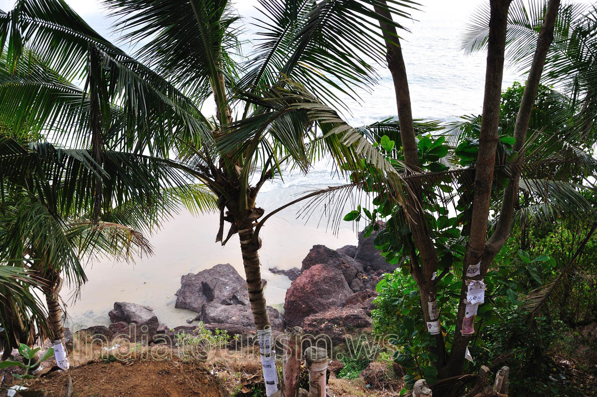 the northern part of the varkala beach