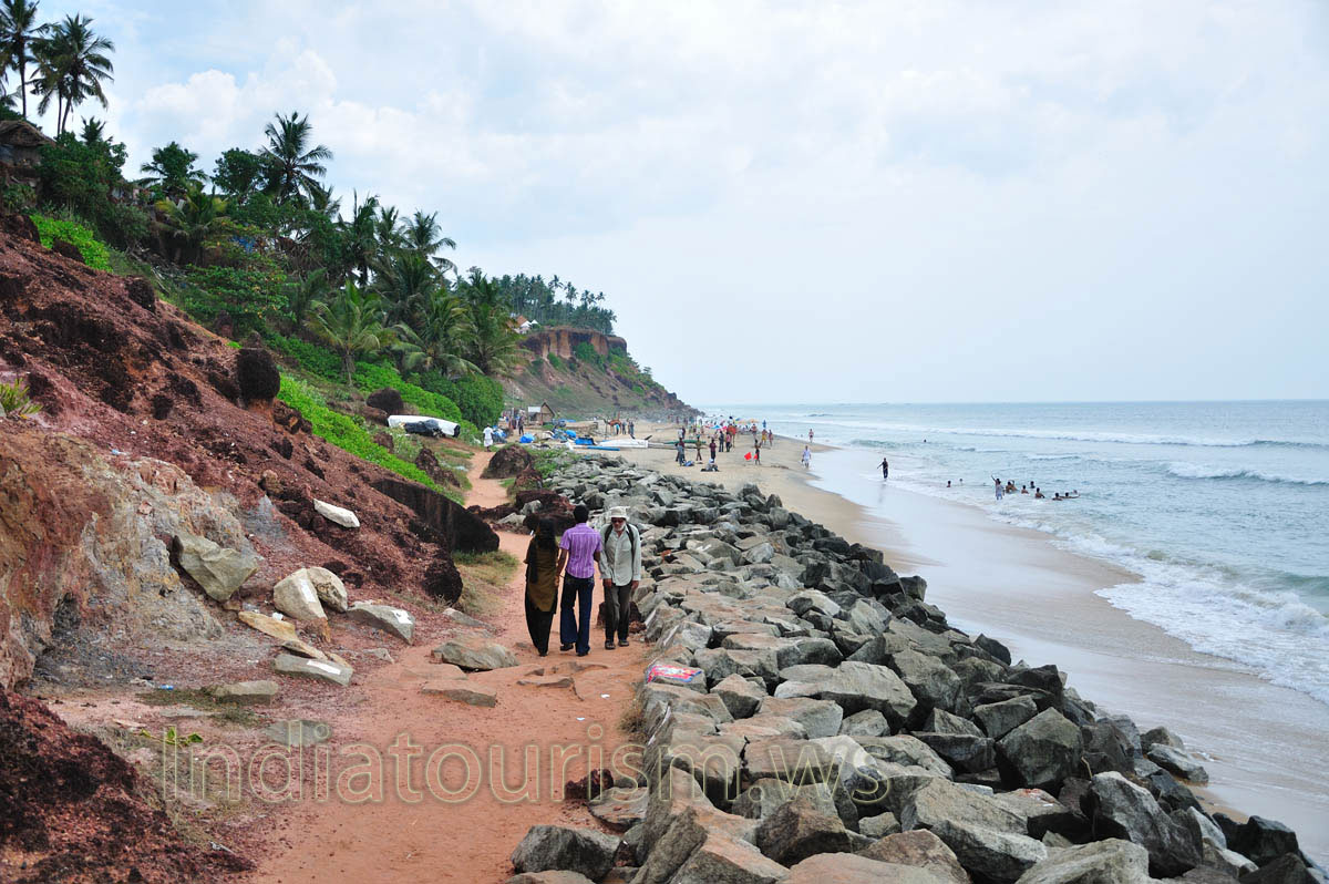 varkala beach in cloudy day