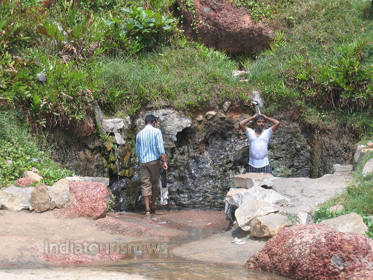 indians like to take a shower in this place