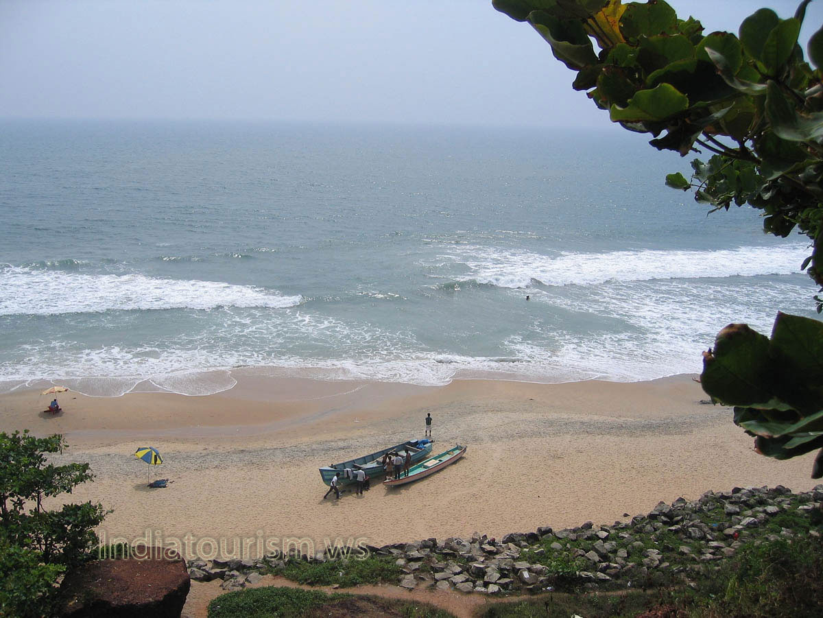 two boats of different sizes