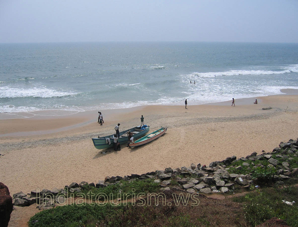 varkala beach is covered with natural fine sand