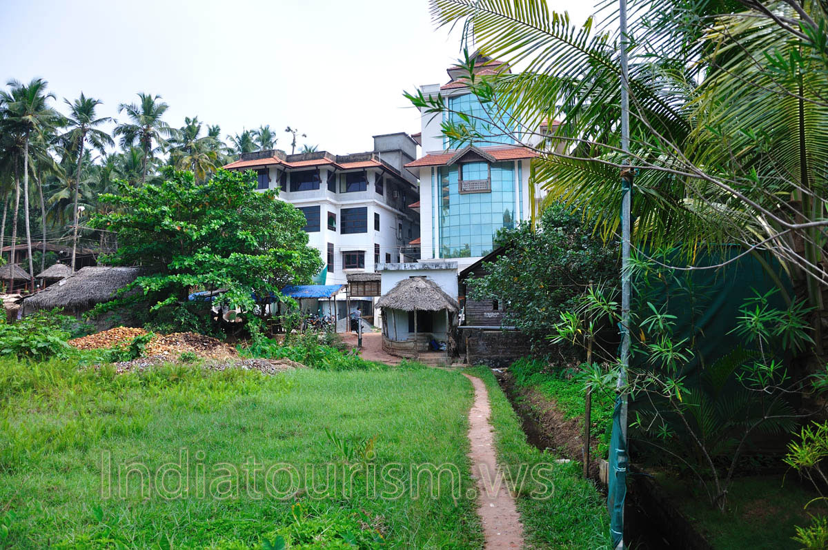 Exit from Eden Garden to the Beach Road