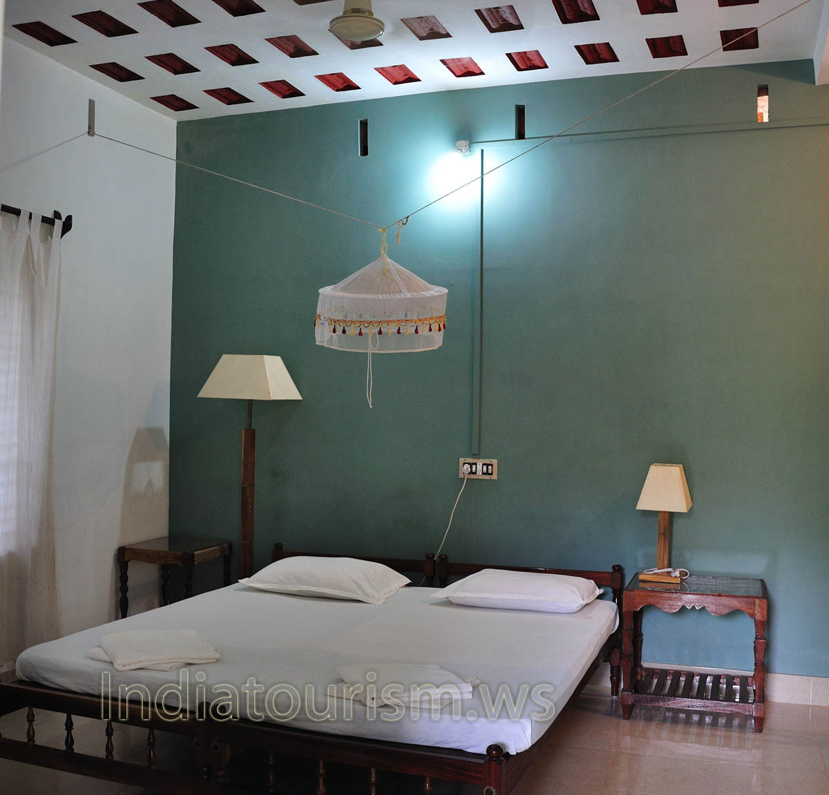 double bed in gardenview room