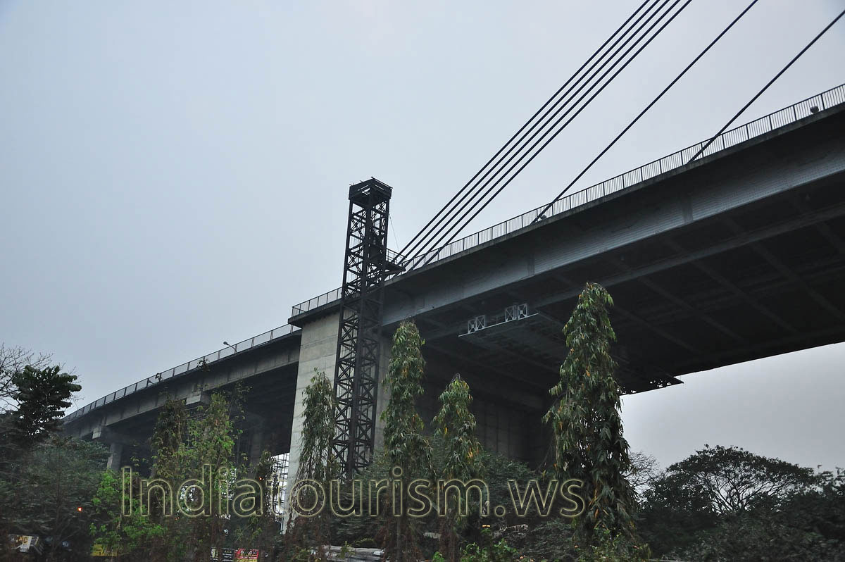 The beginning of the bridge on the east side of the city