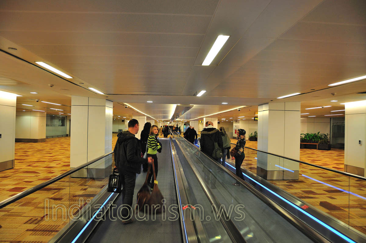 So, we have arrived to the International Airport of New Delhi!